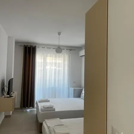 Apartment F & Xh